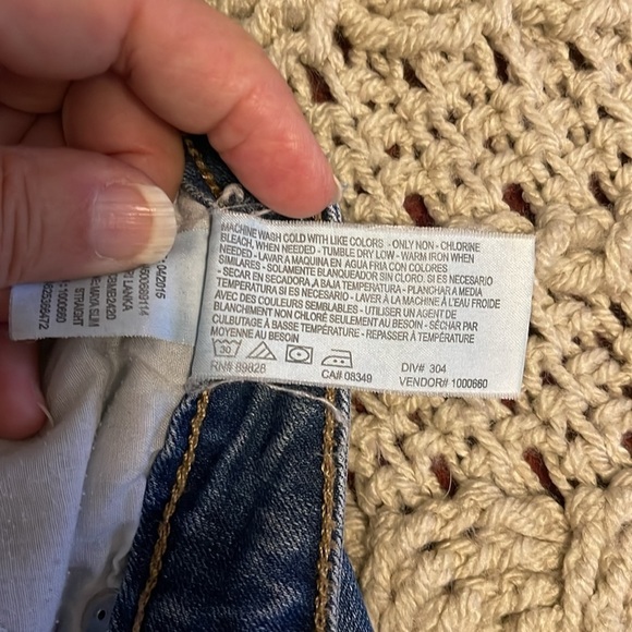 Code Bleu Women’s sz 8A Jeans Maya Straight leg light wash, distressed, preowned - Picture 8 of 12